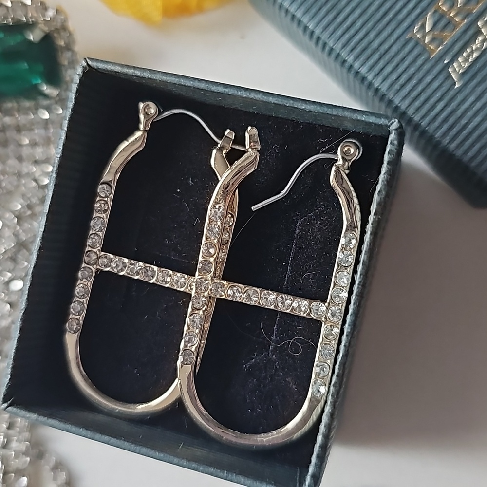 Earring bundles - Picture 3 of 5